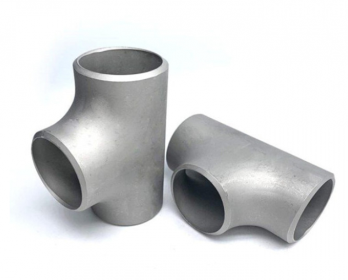 المعدن الفولاذ الكربوني الفولاذ الأسود ASTM A234 WPB 1/2 "-48" متساوية / تقليل Tee أدوات الأنابيب السامة 0